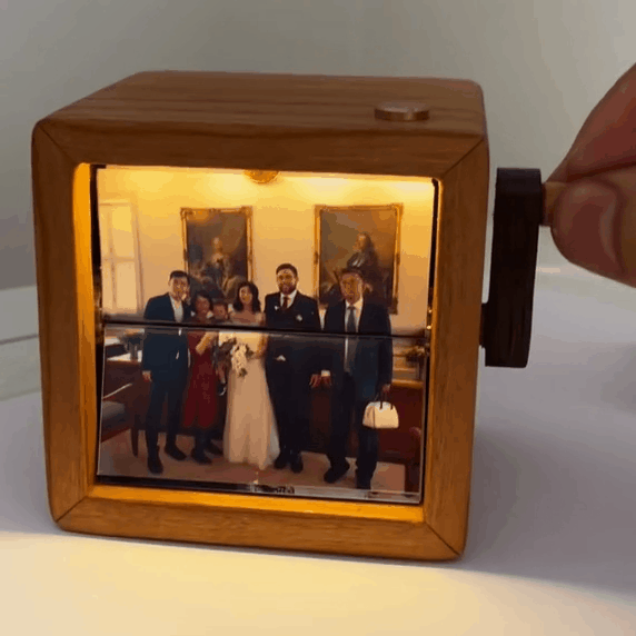 Porta-Retrato Flipbook Personalizado com Luz – Álbum Mecânico de Manivela
