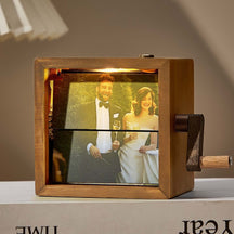 Porta-Retrato Flipbook Personalizado com Luz – Álbum Mecânico de Manivela